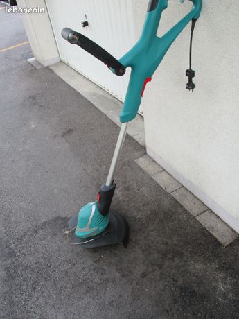 Coupe bordure BOSCH AR 30