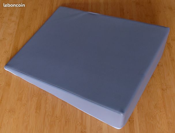 Coussin cale jambes ou tête