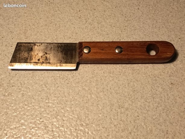 Couteau a demastiquer