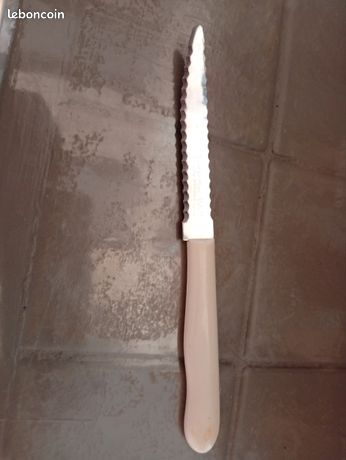 Couteau a pamplemousse