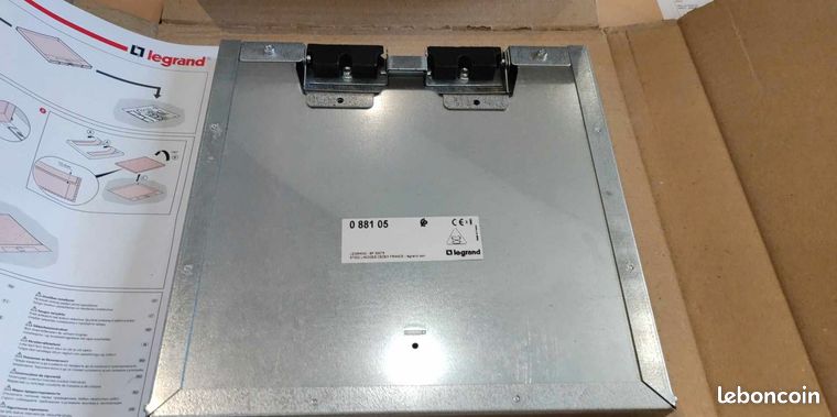 Couvercle métal pour boite de sol legrand 088105