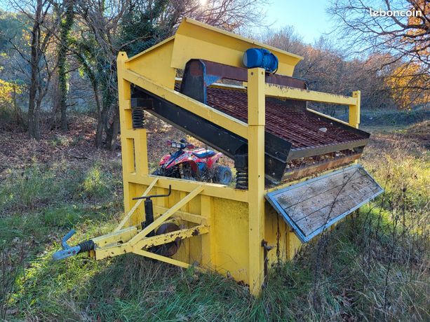 Crible pour terre au gravier