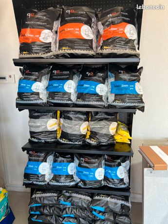 Croisillon auto-nivelant