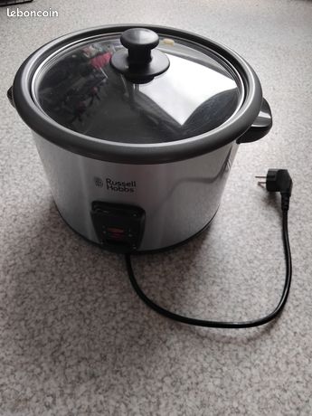 Cuiseur de riz RUSSEL HOBBS