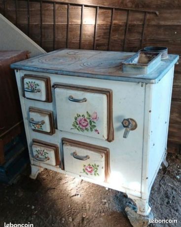 Cuisinière ancienne