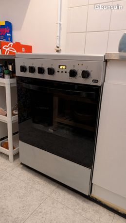 Cuisinière électrique Faure Vitrocéramique + Four - Parfait état