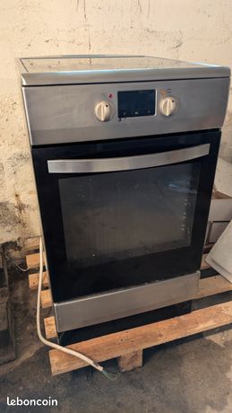 Cuisinière électrique marque Schott Ceran