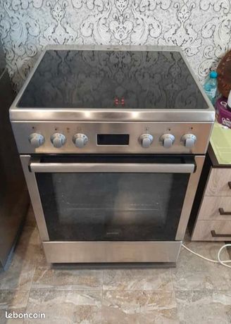 Cuisinière électrique vitrocéramique