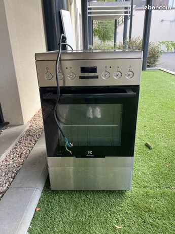 Cuisinière Electrolux à vendre