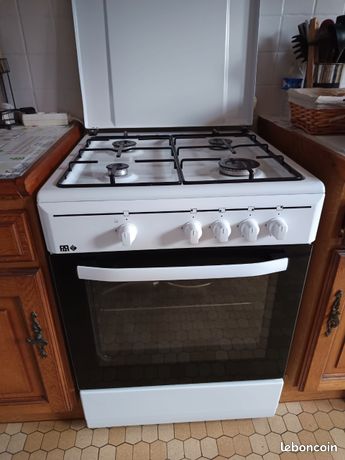 Cuisinière Far 2 ans