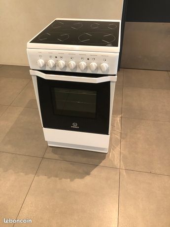 Cuisinière INDESIT