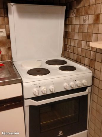 Cuisinière Indesit