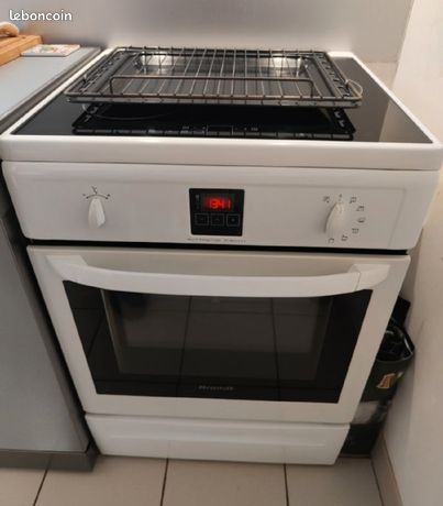 Cuisinière INDUCTION BRANDT 3 FOYERS PYROLYSE