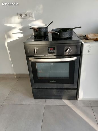 Cuisinière induction Brandt four pyrolise