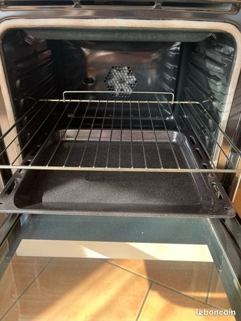 Cuisinière induction Brandt très peu servi