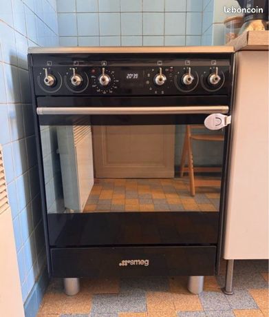 Cuisinière induction SMEG
