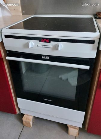 Cuisinière induction Thomson - avant le 10 octobre