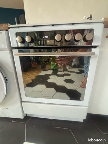 Cuisinière mixte Scholtes 4 feux gaz + four électrique multifonctions