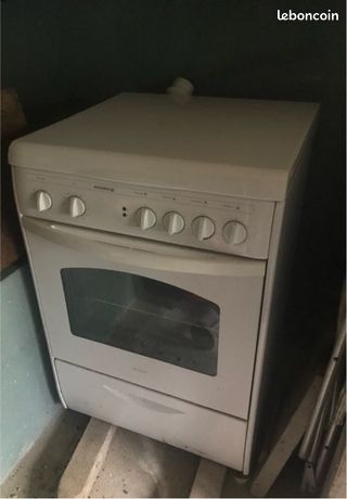 Cuisinière Rosières comme neuf