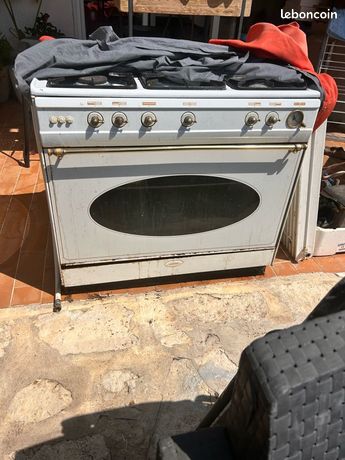 Cuisinière vintage à gaz