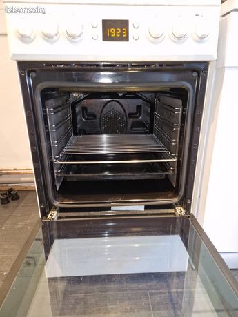Cuisinière vitrocéramique BEKO