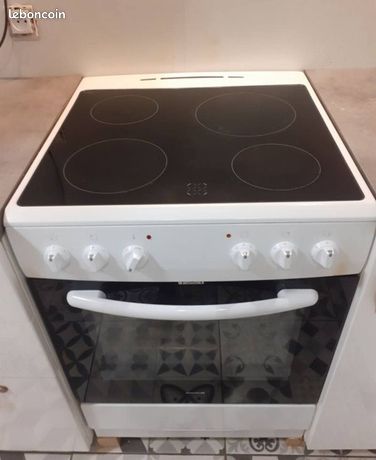 Cuisinière vitrocéramique Essentiel B