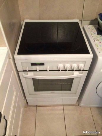 Cuisinière vitrocéramique sauter