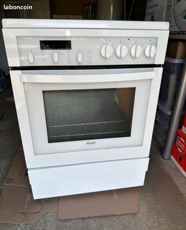 Cuisinière vitrocéramique sauter