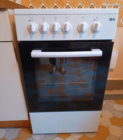 Cuisinière 4 plaques