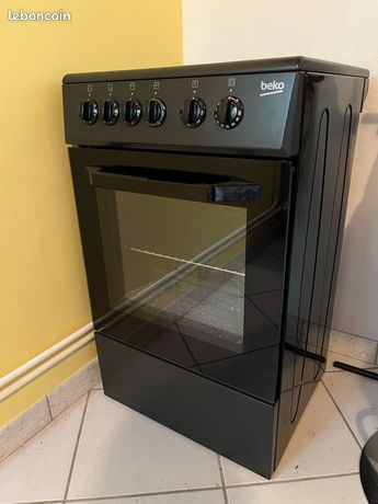 Cuisinière BEKO 50cm- 3 feux Etat