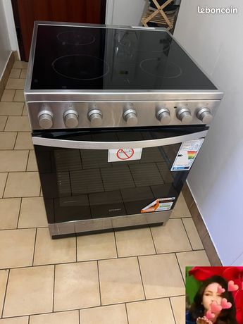 Cuisinière électrique INDESIT (A)