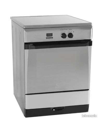 Cuisinière induction Indesit KN6I66AX