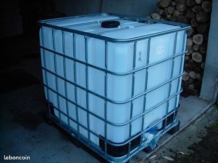 Cuve 1000l excellent état