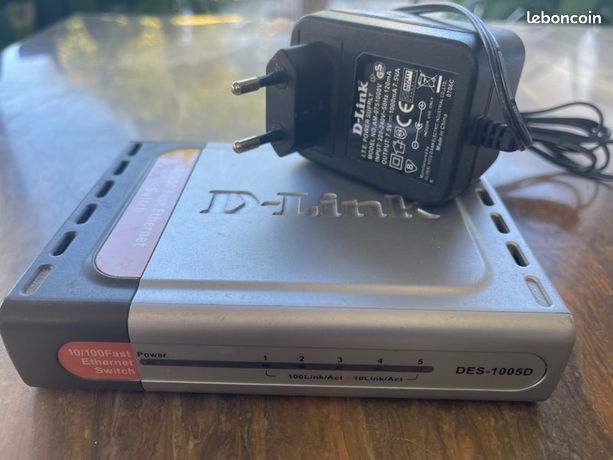 D-Link DES-1005D 5-Port 10-100 Switch