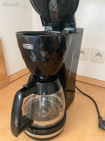 De'Longhi Brilliante Cafetière filtre ICMJ210.BK Noire