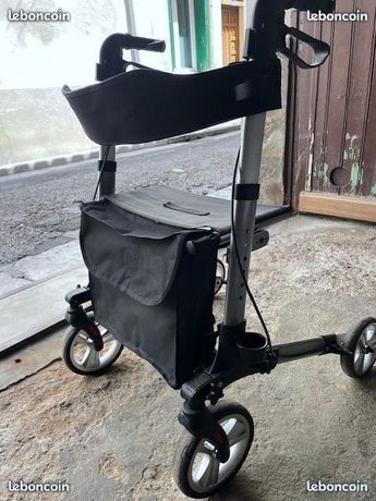 Déambulateur extérieur