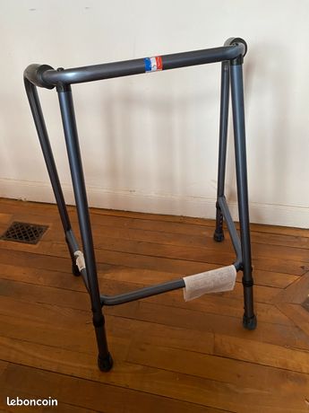 Déambulateur neuf