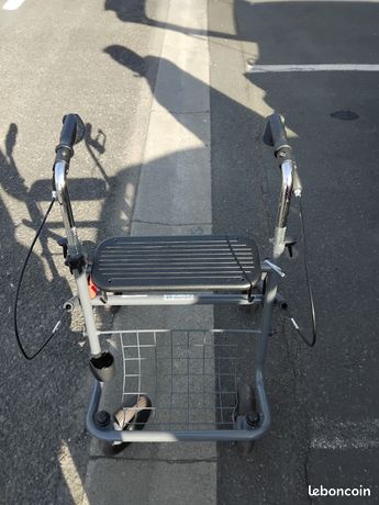 Déambulateur pliable