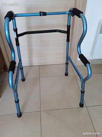 Déambulateur pliant INVACARE