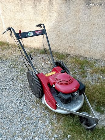 Débroussailleuse honda