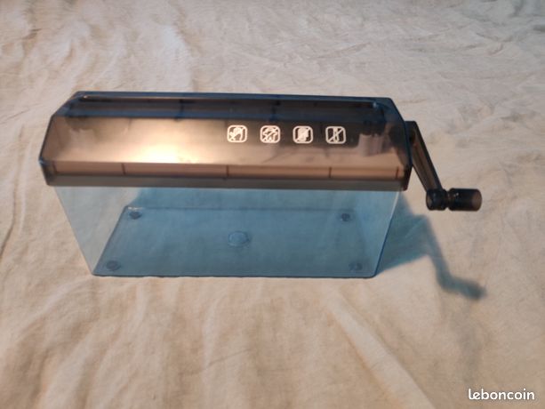 Découpeuse déchiqueteuse de papier A4