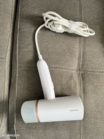 Défroisseur à Main Philips 3000 STH3020/10 + récente