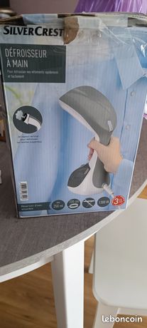 Defroisseur vapeur a main