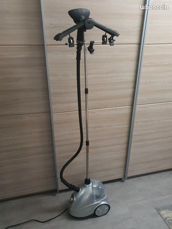 Defroisseur vertical