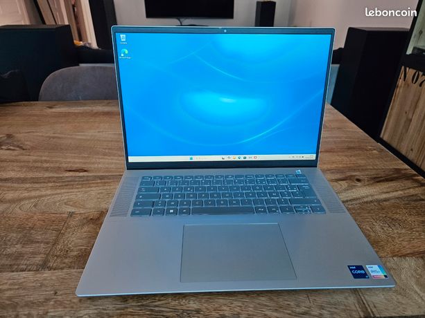Dell Inspiron 16-5620 Core i7 12 16 Go RAM SSD 512 Go Comme neuf