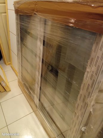 Destockage Fenêtre PVC blanc oscillo-battante 2 vantaux h.135 x l.140 cm neuf
