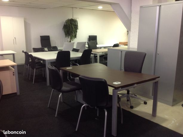 Déstokage mobilier de bureau et