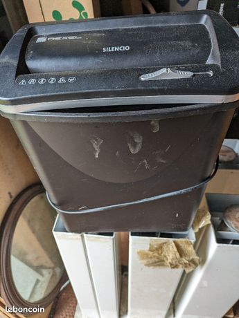 Destructeur de papier Rexel silencio