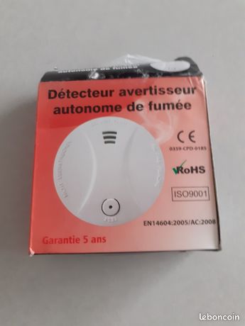 Detecteur avertisseur autonome de fumée