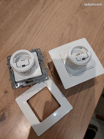 Deux Dock micro usb + usb latéral 2400 ma - niloé